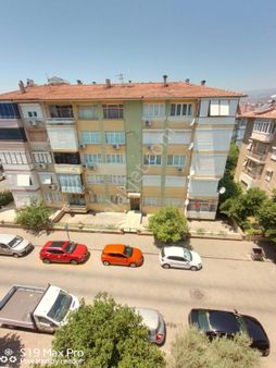 Çarşı Merkezde İçi Yapılı