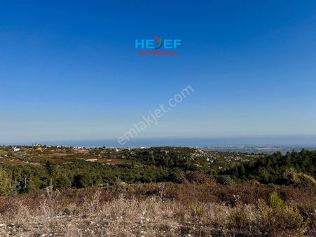 Hedef'ten Erdemli Sıraç'ta Deniz Manzaralı Satılık Arsa