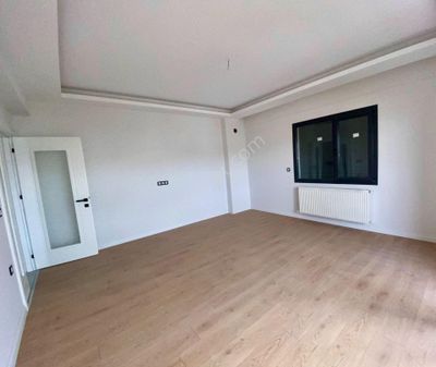 Bahçelievler'de 3+1 140m2 Çift Cephe Ebeveyn Banyolu Lüks Satılık Dair