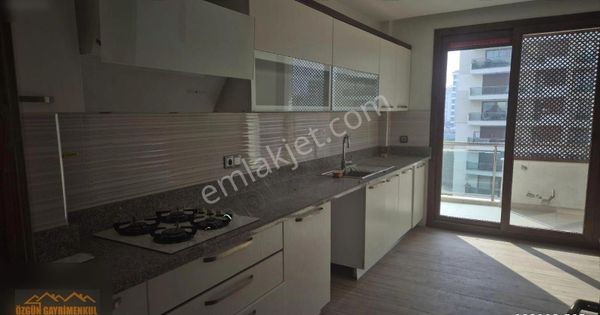 Özgün Gm'den-güzelyurt'ta Satılık 4+1 "tek Yetkili" Arakat Daire