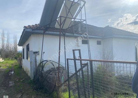 Eray Emlaktan Köyceğiz Zeytinalanında 3500m2 İçi Evli Satılık Tarla