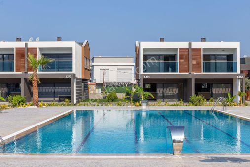 Avantaj'dan Denize Yakın Olimpik Havuzlu Doğalgazlı Lux Villa