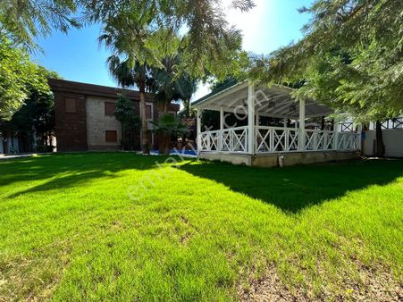 Aydın Kuşadası Güzelçamlı'da Satılık Malikhane