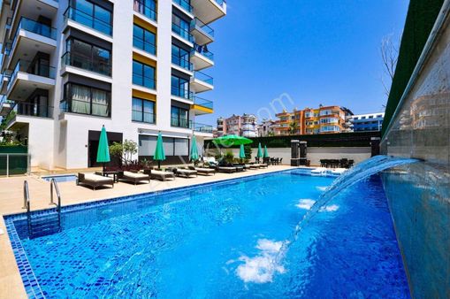 Alanya Oba'da Manzaralı Ve Denize Sadece 100 M Mesafede 2+1 Daire
