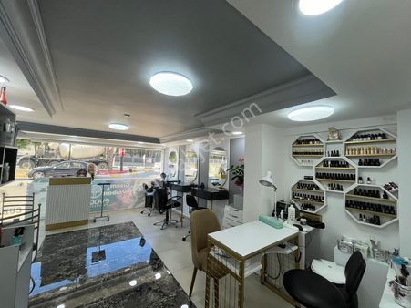 Girne Merkez'de Personelinden Malzemesine Kader, Her Şeyi Hazır Devren Kiralık Güzellik Salonu !!!