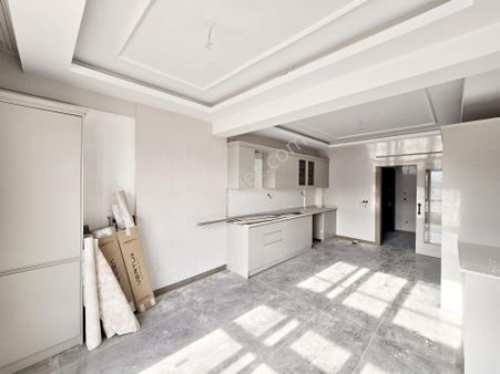 Göktürk'te Emsallerinden Uygun! Ultralüx Tasarımıyla Geniş Oturumlu 3.5+1 Daireler