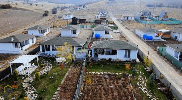 Kahramankazan'a 10 Km 7/24 Güvenlikli 450 M2 Hobi Bahçeleri