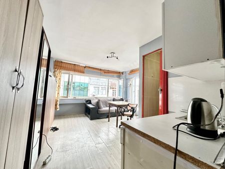 Kadıköy Çarşının Göbeğinde Deniz Manzaralı Klimalı Daire Fırsatı