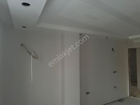 Aracı Emlak'tan 1+1 Bahçe Kat Sıfır Satılık Daire