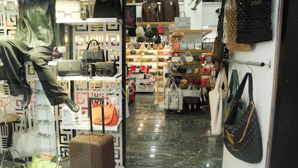 Marmarisin En İşlek Bölgesinde Devren Kiralık Mağaza