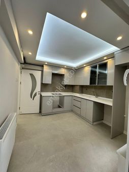 🏡 Tefikiye Mahallesi 🏡 ✅3+1 120 M2 5 Katlının 2 Katı ❇️ Kapalı Mutfak