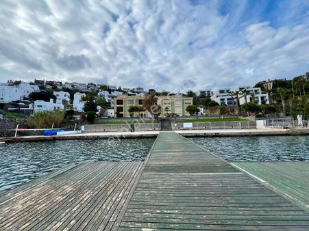 Denize Sıfır Plajlı Site Bodrum Yalıkavak