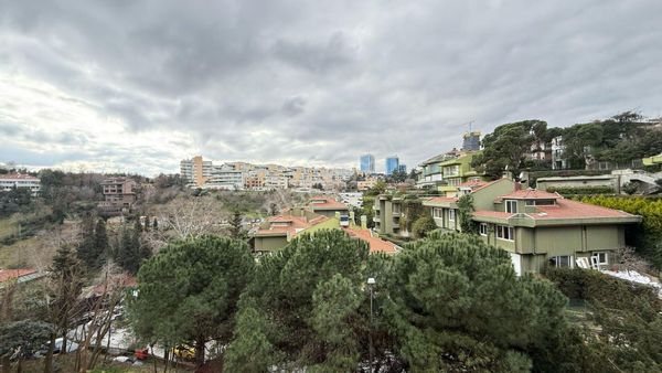 Etiler Çamlıkta Bahçe Çıkışlı Ferah 2.5+1 Satılık Daire