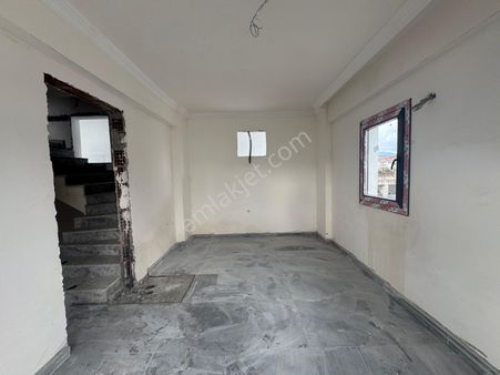 Fethiye Karaçulha'da Satılık Havuzlu Tripleks Villa