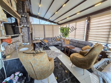 Kuşadası Ege Mah Muhteşem Dekorasyonu İle Satılık 4+1 Daire