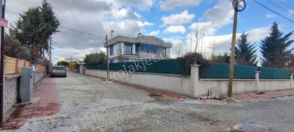 Erenköy Mahalesinde Satılık Lüks Tripleks Villa