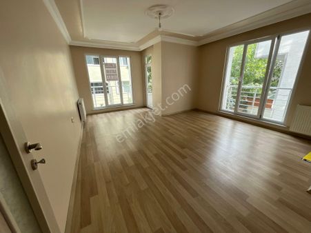 Beylikdüzü O.s.b Yanında Boş Arakat Asansörlü 2+1 Tapulu Daire