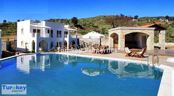 Dörttepe'de Sosyal Tesisli Sitede Satılık Bahçe Katı Daire