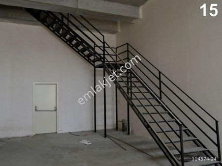 Güneşli Mahmutbey Cornerlife Sitesinde Ön Cephede Kiralık Dükkan