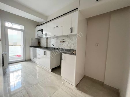 Demir Grup Dan Tek Yetkili !! Samandıra Merkez Metro Komşu 2+1 A