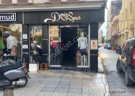 İskenderun Doktorlar Caddesinde Satılık Köşe Başı Dükkan