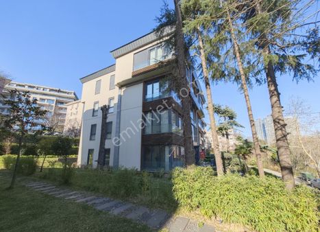 Balmumcu Mista Bosphorus Projesinde Yüksek Tavanlı 320 Cm. Lüks