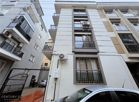 Konak Zafertepe Mh. İzmir Park Yakını Satılık 2+1 Daire