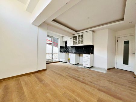 Mutlu Mahallesi'nde Merkezi Konumda 2+1 Katta Asansörlü Sıfır Satılık Daire!!!