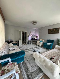 Akyörük Gayrimenkulden 4 Eylül Mah Satılık 3+1 Asansörlü Daire