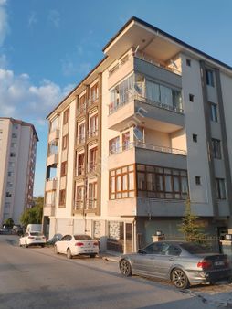 Niğde Merkez Diş Hastanesi Yakını Üç Cepheli İçerisi Yapılı Masrafsız Satılık Daire