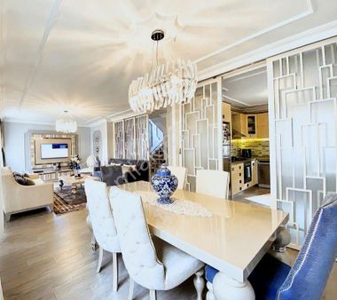 Muhteşem 7+1 Forleks Deniz Manzaralı Villa Emsalsiz