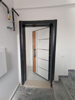 Satılık Süper Konumda 220.metre Kare 5+1.sıfır Garajlı Lüxs Dublexs Daire