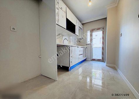 Köşe Bina,sıfır3+1,otoparklı,balkonlu,k.odasız,ayrı Mutfak Geniş