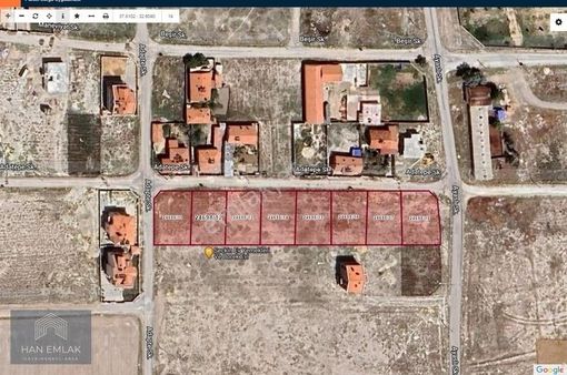 Saraçoğlu'da Yan Yana 8 Adet 2 Kata İmarlı Arsa No: 1001