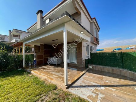 Körkün Satılık Bakımlı 3+1 Villa