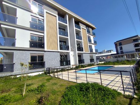 Altıntaş'ta Anayola Yakın Özellikli Sitede Satılık 2+1 Daire