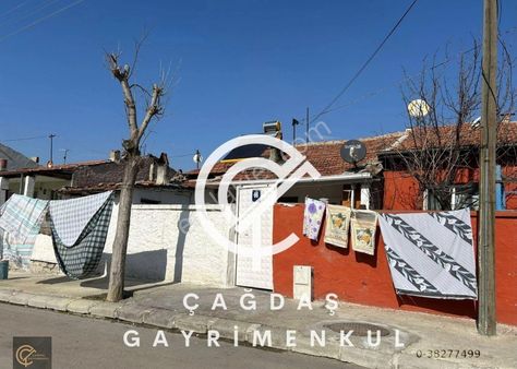 Çağdaş Gayrimenkul'dan Gülveren Mahallesinde Bahçeli 3+1 Müstakil Ev!