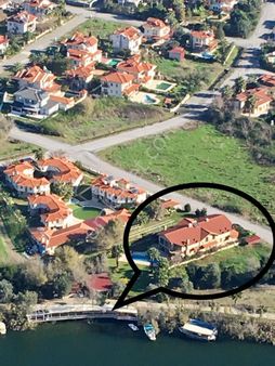 Dalyan Kanala Yakın Havuzlu Yazlık 2+1