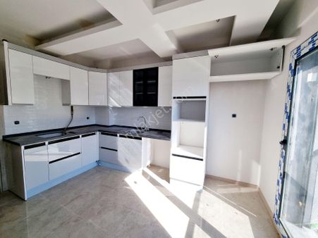 İnönü Mahallesi , Havuzlu Site Satılık 2+1 Daire