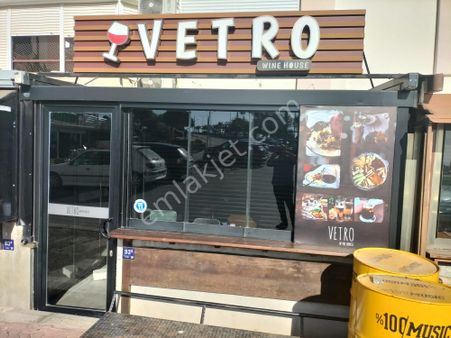 Harika Lokasyonda Denize Sıfır Köşe Başında Dükkan