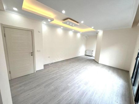 Sefaköy Merkezde 2+1 110m2 Sıfır Metrobüse Yakın Satılık Arakat