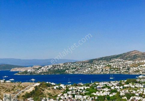 Gündoğanda Satılık Eşyalı Villa İngilizden Acil Ev Deniz Manzaralı Triplex Fırsat Kaçırmayın Merkezd