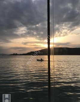 Denize Sıfır Satılık Müstakil Yalı Özel İskele Plajlı Site İçersinde Full Manzaralı Akılı Ev