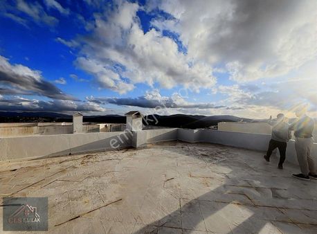 Milas Boğaziçi Deniz Ve Göl Manzaralı Site İçi 2+1 Satılık Daire