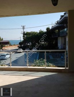 Kalabak'ta Deniz Manzaralı, Denize Yakın Kaçırılmayacak Villa...