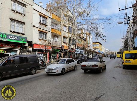 Cumhuriyet Mah Cadde Üzeri 2 Tane 2+1 Daire Ve 2 Dükkan