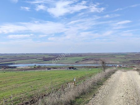 İstanbul Silivri De Acil Satılık Etrafı Çevrili 265 Metre Arsa