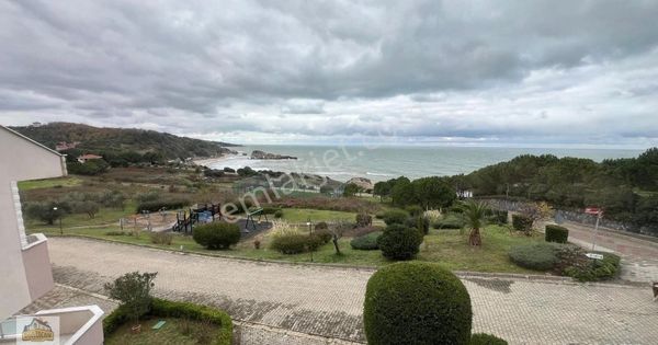 Şile Günbatımı Sitesinde 5+1 Güncel Satılık Villa