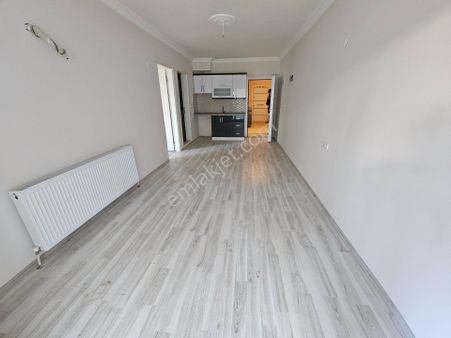 Göçmen Gayrimenkul'den İsabeyli Mah.sıfır Ayarında 1+1 Daire