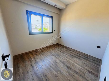 Şenbağlar'dan Merkezde Deniz Manzaralı 3+1 Villa